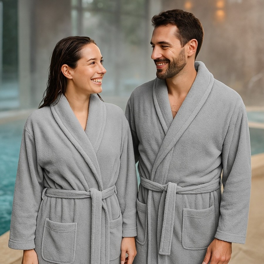 Albornoz Cuello Smoking 100% Algodón 450gr - Gris plata | Deslan Internacional