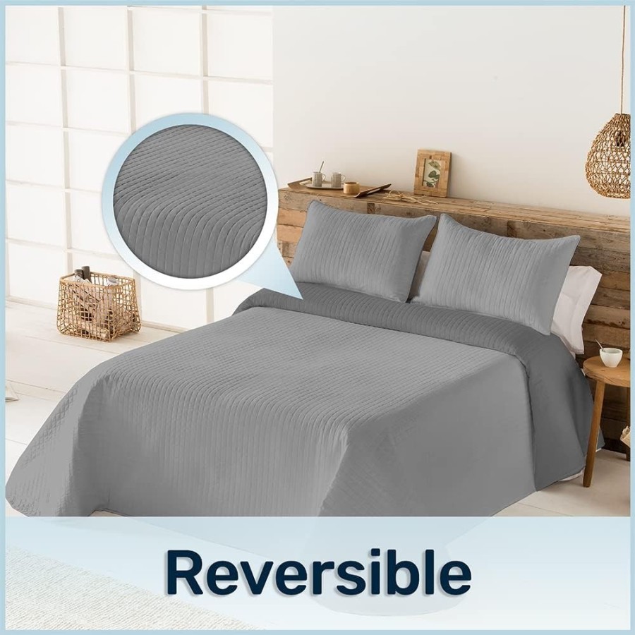 Colcha Reversible Modelo Quito - Gris | Microfibra Termosellada | Deslan Internacional